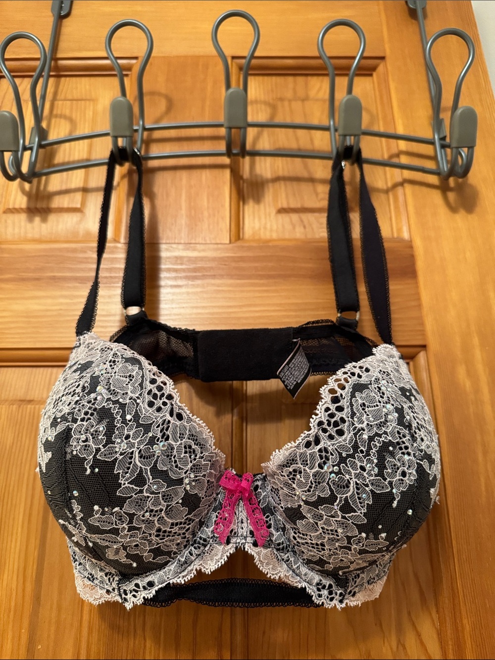 Victoria's Secret Dreams Angel Black Bra with White Lace and Pink Bow